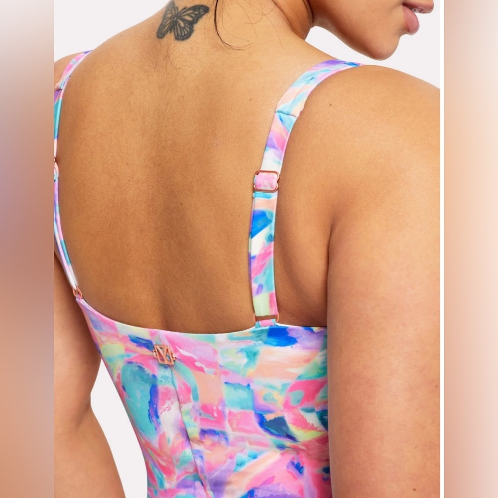 YITTY FABLETICS S Swimsuit Demi Pink Bubble Gum Shaping One Piece Vibrant NWT - Picture 3 of 13